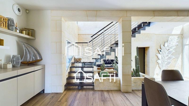 Maison - 423 m² - 17 pièces