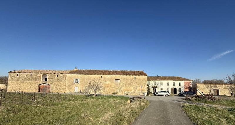 Maison - 250 m² - 5 pièces