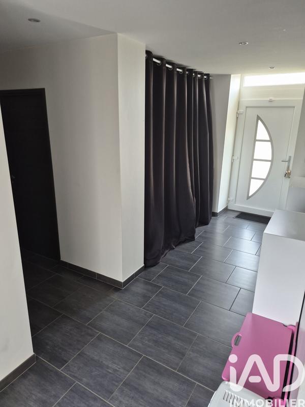 Maison - 211 m² - 6 pièces