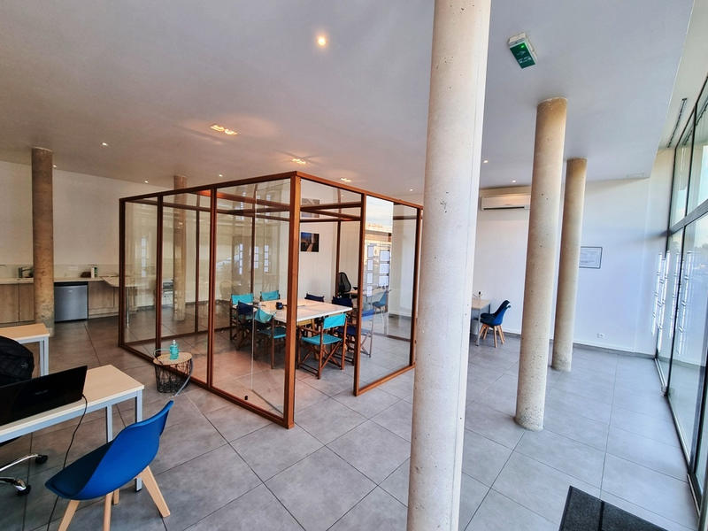 Local commercial - 82 m²