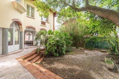 Maison - 255 m² - 7 pièces