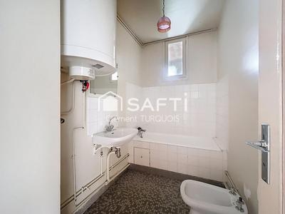 Appartement - 94 m² - 5 pièces