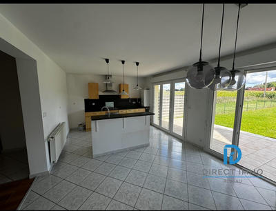 Maison - 80 m² - 4 pièces