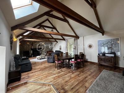 Maison en pierre - 200 m² - 6 pièces