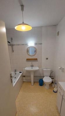 Studio - 25 m² - 1 pièce