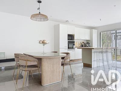 Maison - 145 m² - 6 pièces