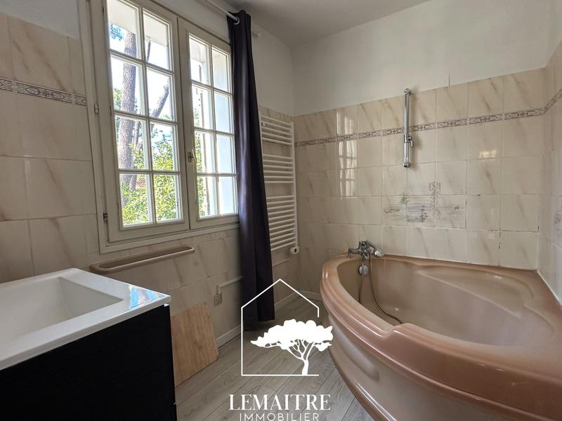 Maison - 136 m² - 6 pièces