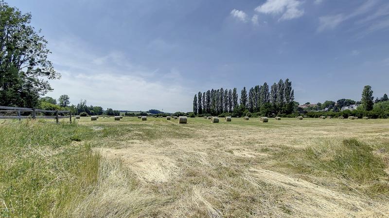 Propriété - 1 004 m² - 28 pièces