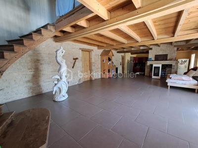 Maison - 150 m² - 6 pièces