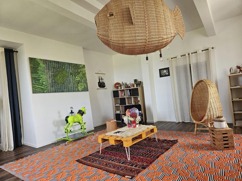 Maison - 365 m² - 8 pièces