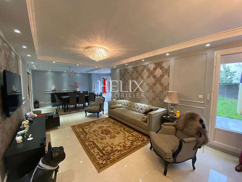 Maison - 163 m² - 5 pièces