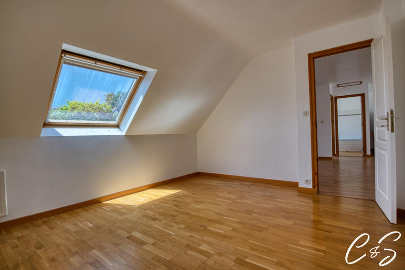 Maison - 146 m² - 5 pièces