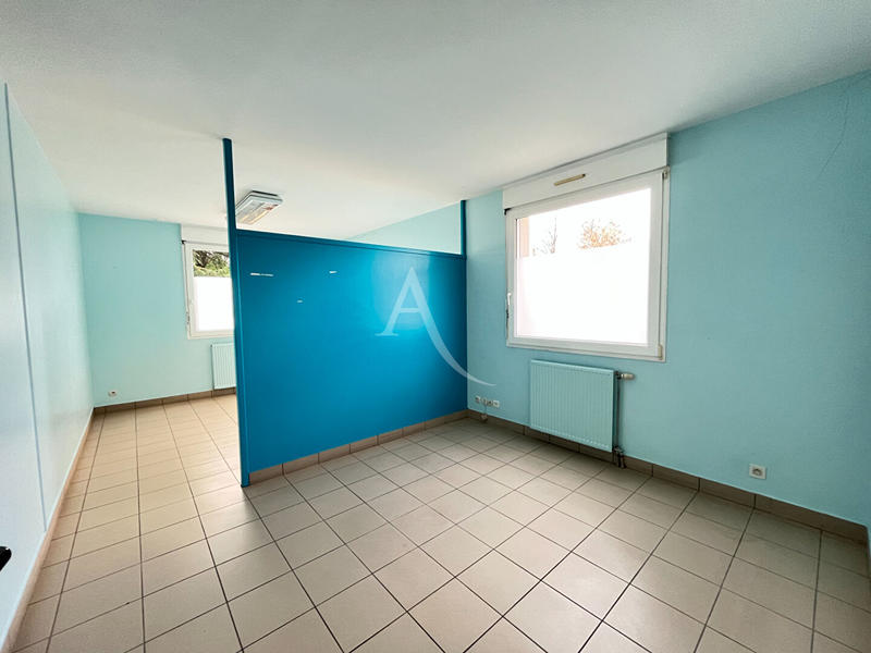 Local commercial - 249 m²