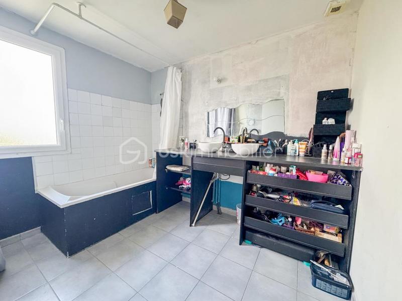 Maison traditionnelle - 114 m² - 6 pièces