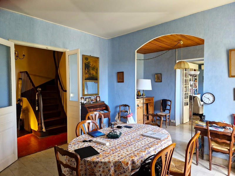 Maison - 200 m² - 8 pièces