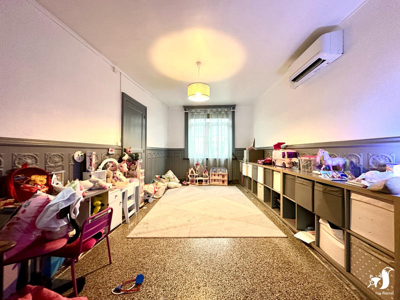 Maison - 195 m² - 7 pièces