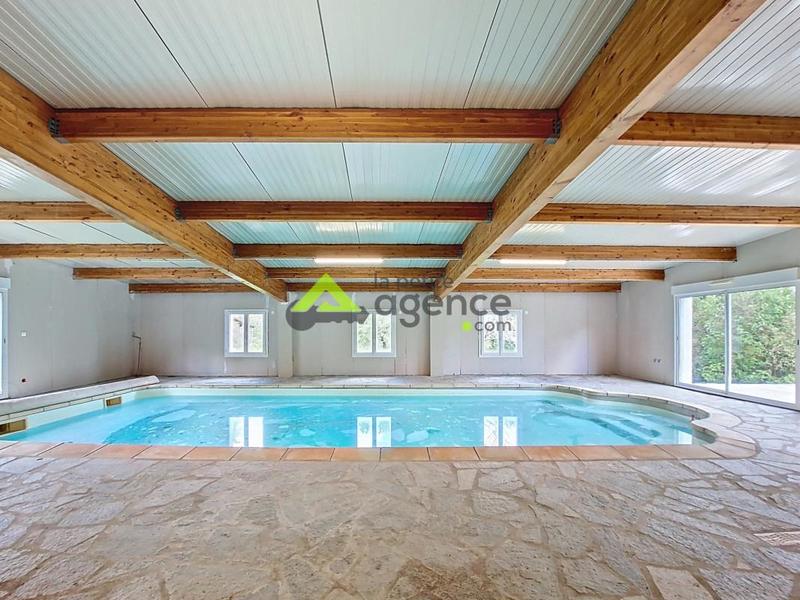 Maison - 170 m² - 7 pièces