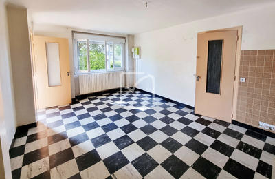 Maison - 160 m² - 9 pièces