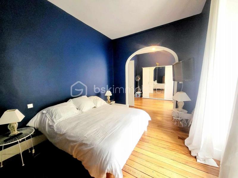 Maison de ville - 376 m² - 19 pièces