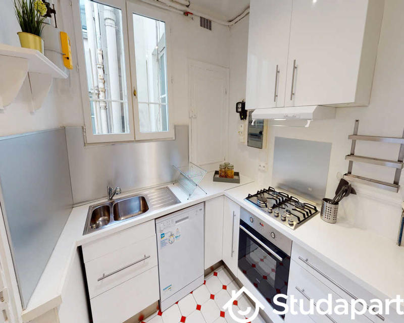 Chambre - 70 m² - 1 pièce