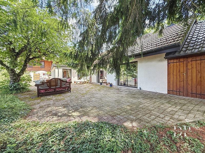 Maison - 259 m² - 5 pièces