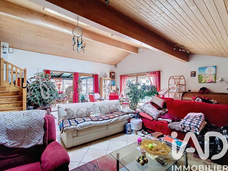 Maison - 190 m² - 9 pièces