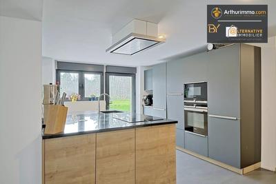 Maison - 205 m² - 8 pièces