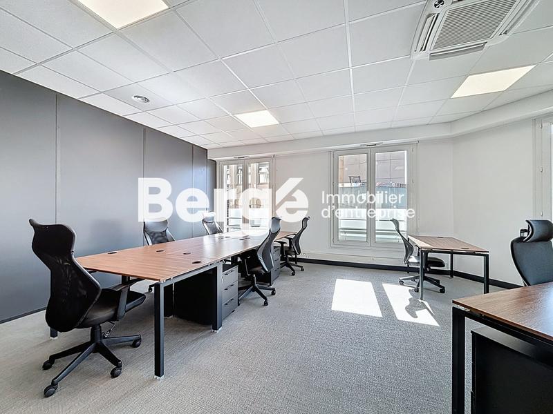 Bureau - 80 m² - 1 pièce