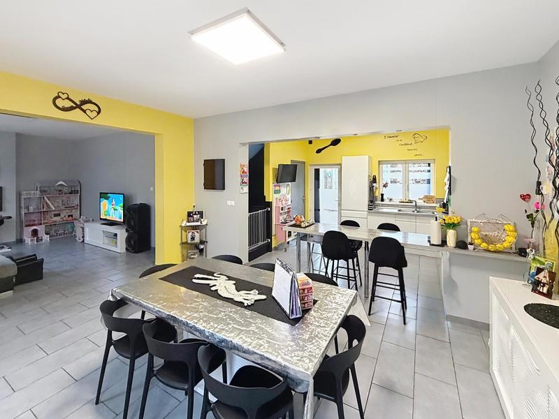 Maison - 133 m² - 5 pièces