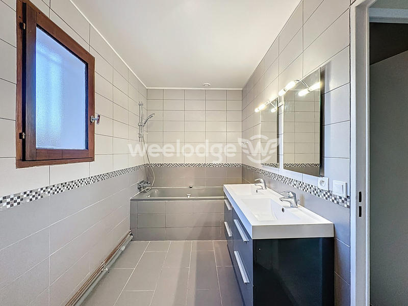 Maison - 108 m² - 6 pièces