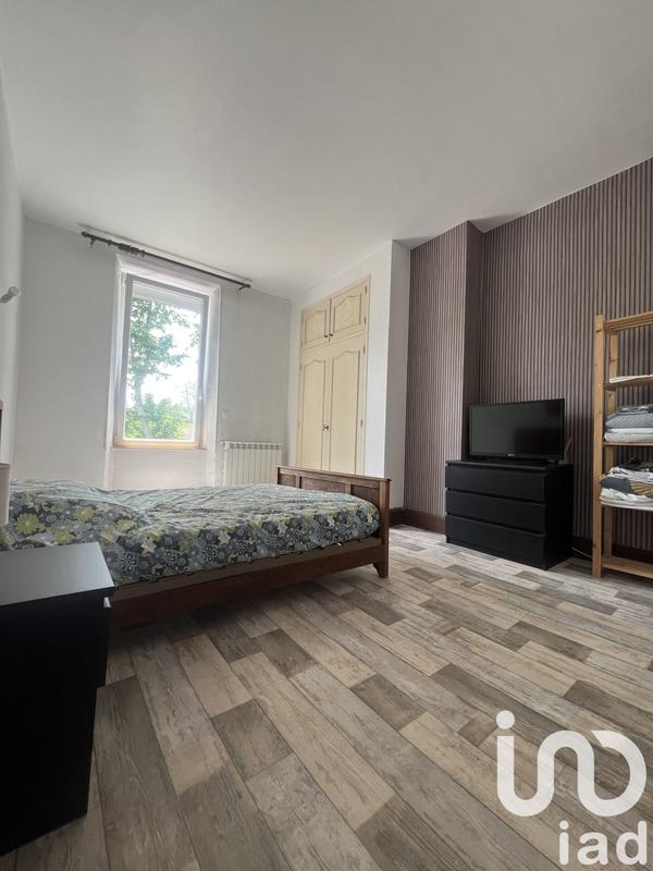 Maison - 260 m² - 9 pièces