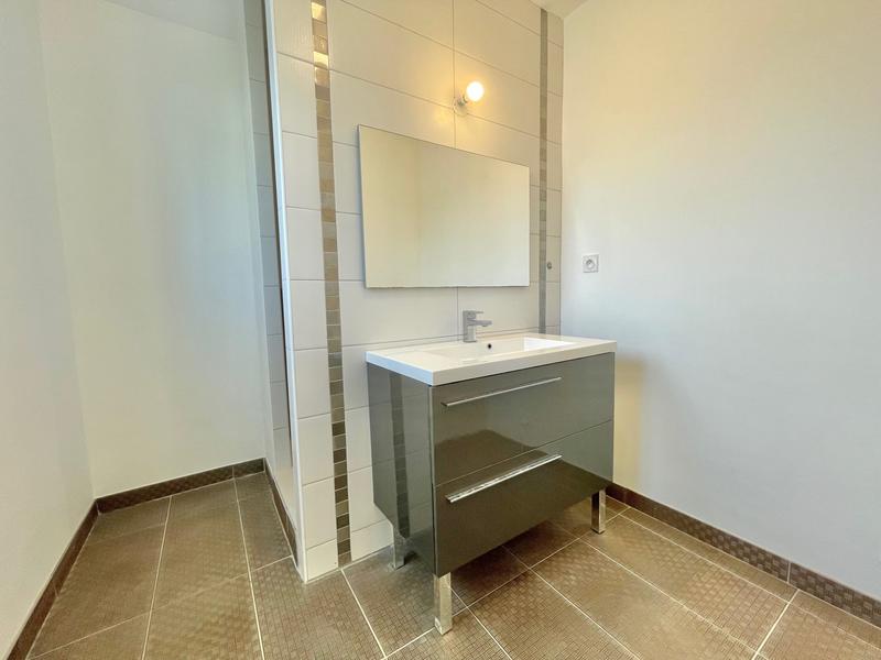 Maison contemporaine - 140 m² - 6 pièces