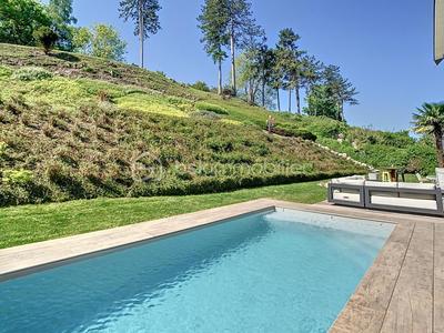 Maison d'architecte - 199 m² - 6 pièces