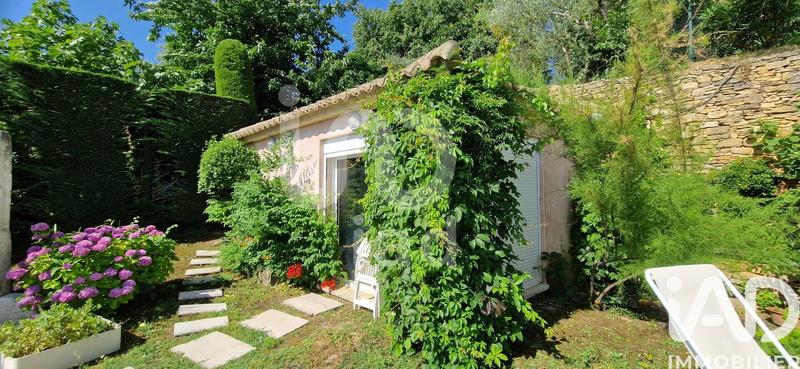 Maison - 205 m² - 6 pièces