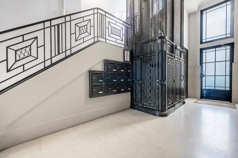 Appartement - 210 m² - 7 pièces