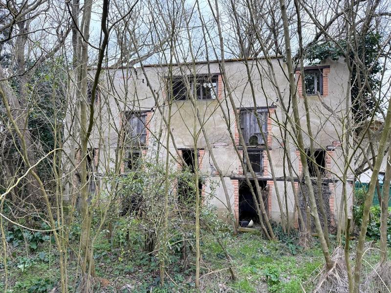 Mas - 800 m² - 13 pièces