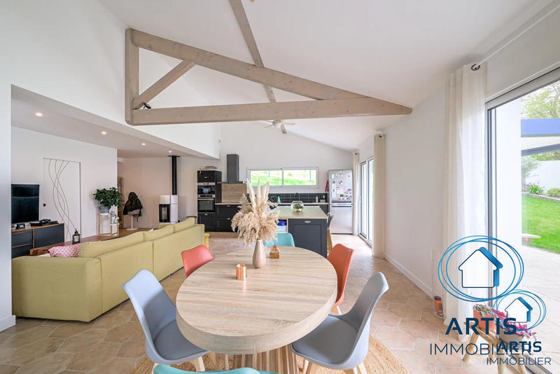 Maison - 140 m² - 4 pièces