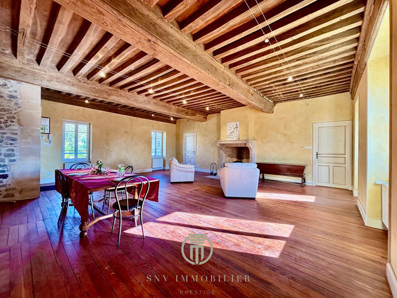 Maison - 275 m² - 5 pièces