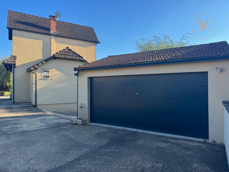 Maison - 90 m² - 6 pièces