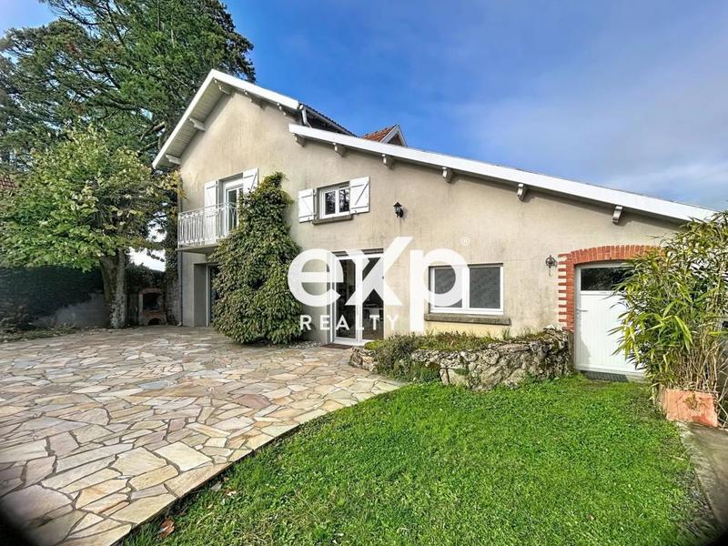 Maison - 158 m² - 6 pièces