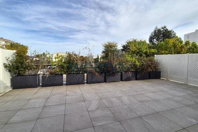 Appartement - 170 m² - 7 pièces