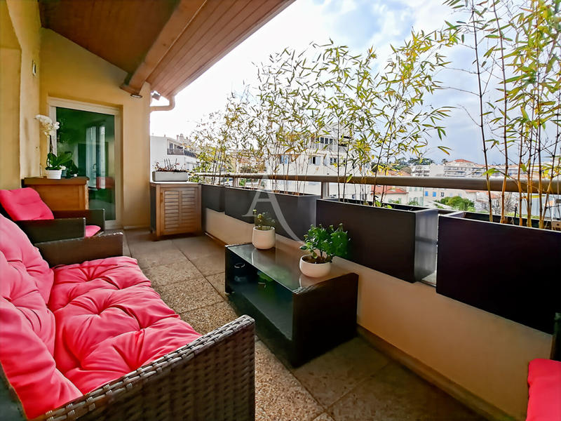 Appartement - 65 m² - 3 pièces