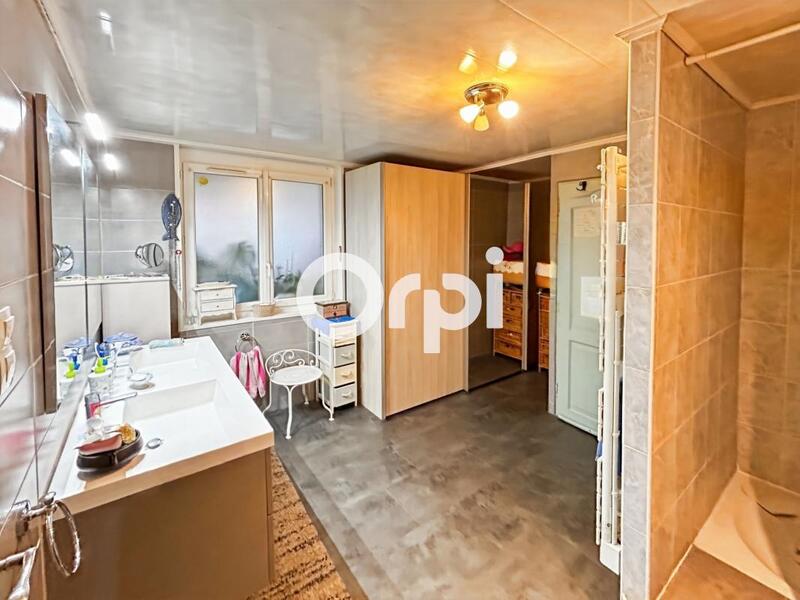 Maison - 161 m² - 4 pièces