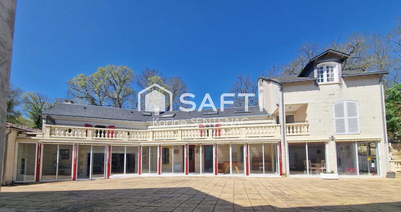 Maison - 283 m² - 8 pièces