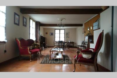 Maison - 210 m² - 8 pièces