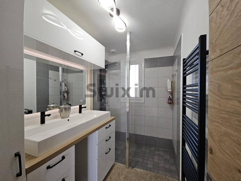 Maison - 131 m² - 6 pièces