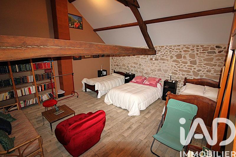 Maison de village - 180 m² - 9 pièces