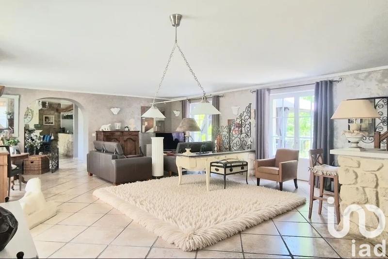 Maison - 183 m² - 6 pièces