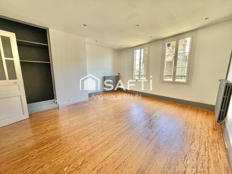 Maison - 236 m² - 8 pièces