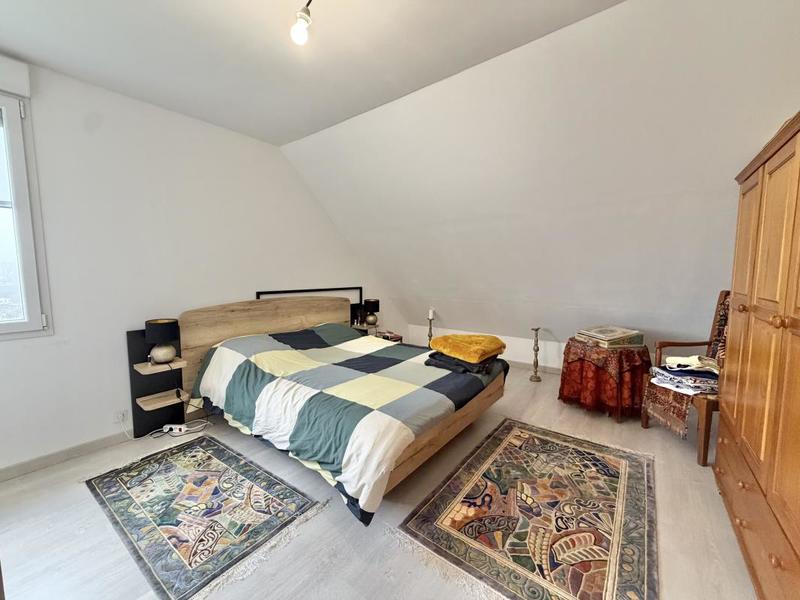 Maison - 188 m² - 8 pièces